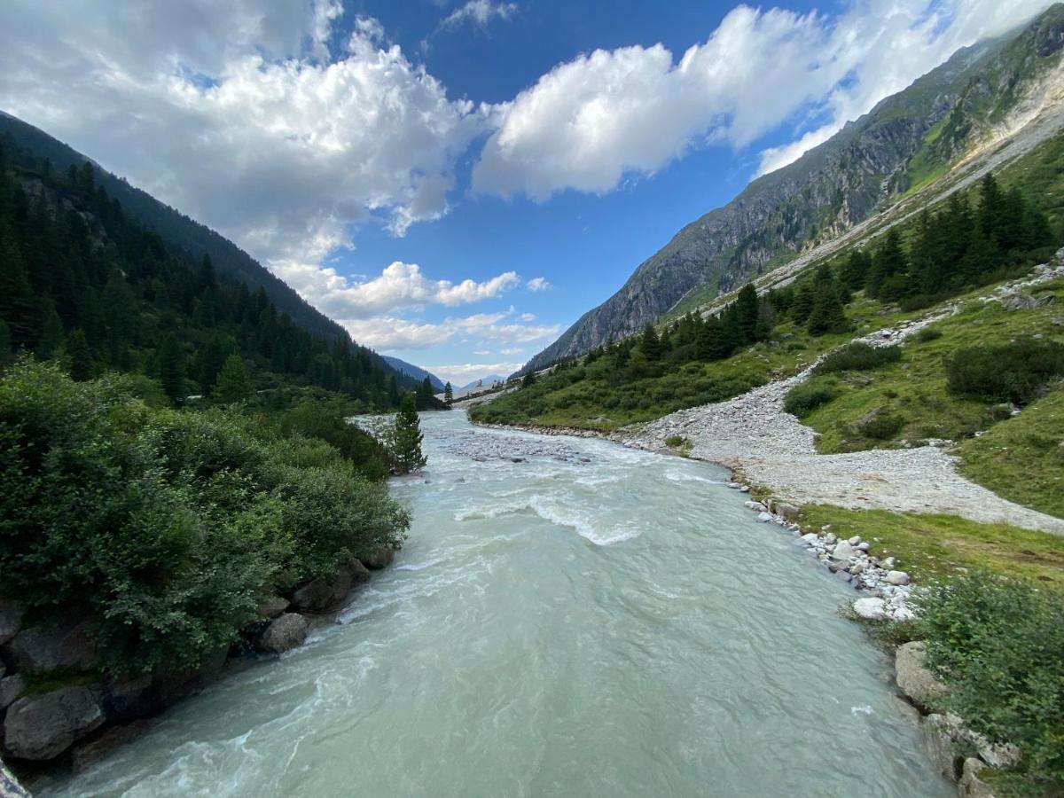 Pension Dorferwirt Bramberg am Wildkogel Eksteriør billede
