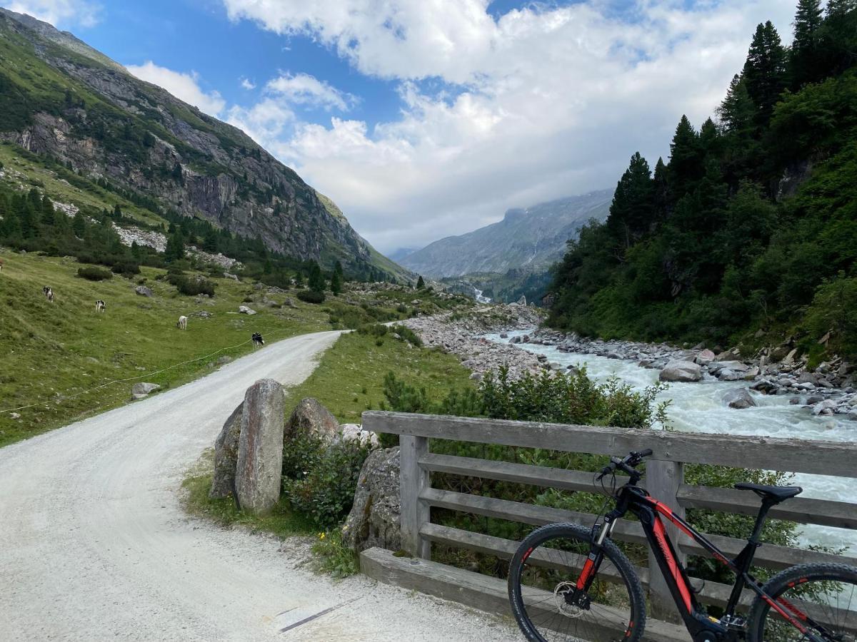 Pension Dorferwirt Bramberg am Wildkogel Eksteriør billede